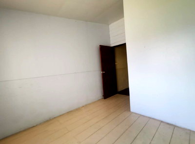 อาคารพาณิชย์ ถนนกาญจนวนิช หาดใหญ่ : ตึกแถว 24.7 ตร.วา (ตึกแถว 1.5 ชั้น) อำเภอหาดใหญ่ สงขลา 950,000