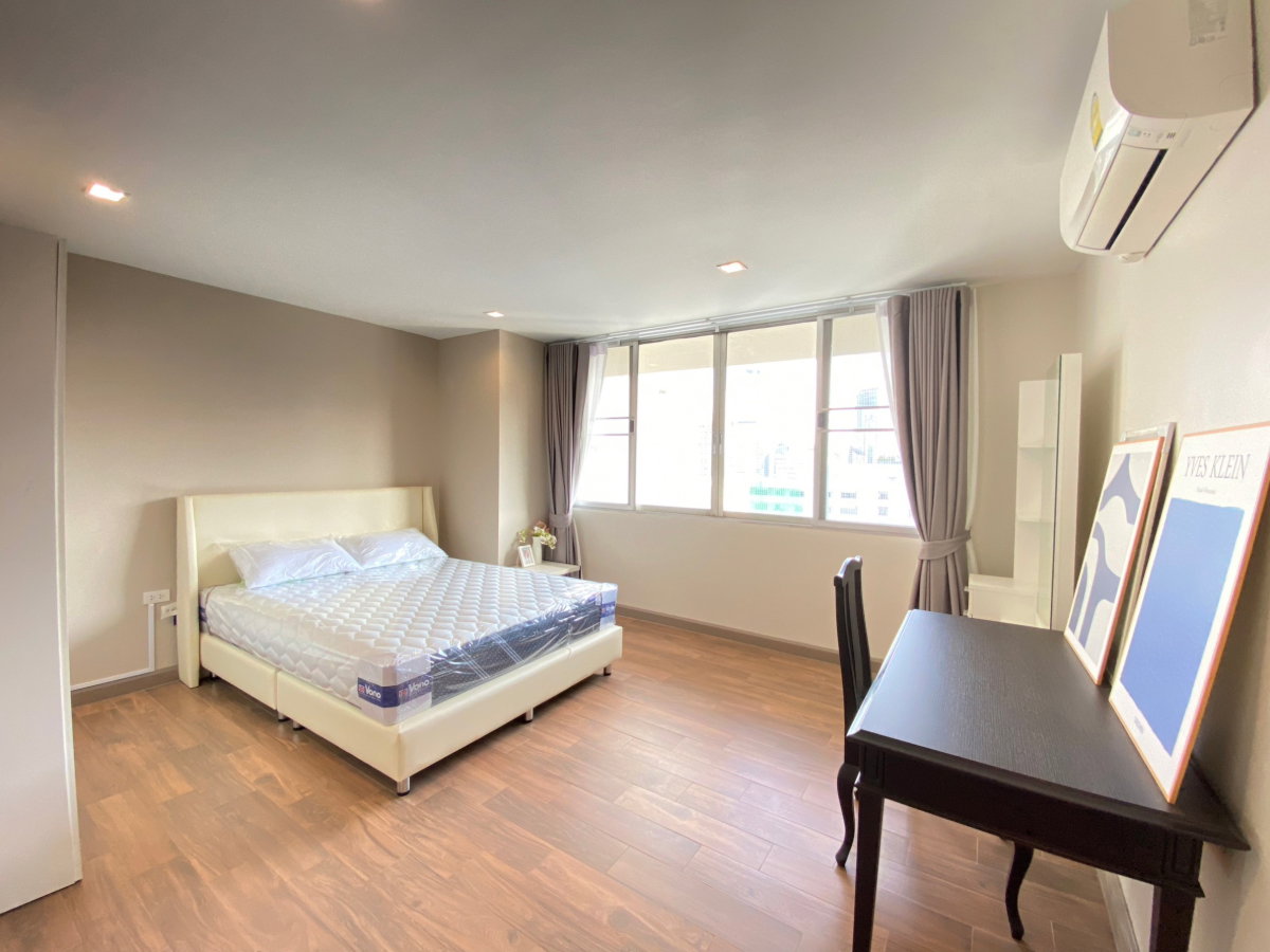 รูป For rent D.S. Tower Tower 1 ขนาด 257.56 sq.m. 3 bedroom ตกแต่งครบพร้อมเครื่องใช้ไฟฟ้า @100,000 Baht - รูปที่ 5/20