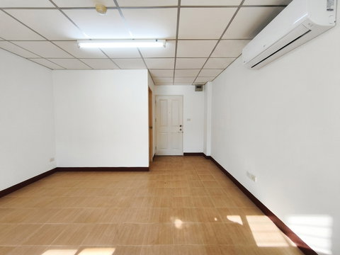 🏙️ Affordable condos for sale at prices everyone can afford! "Pibul Condo Ville" 💰 Only 565,000 baht.