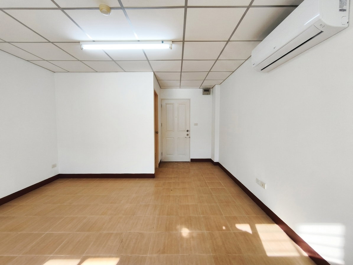 รูป 🏙️ ขาย คอนโดหลักแสน ในราคาที่ใครก็จับต้องได้! "พิบูลย์ คอนโด วิลล์" 💰 เพียง 565,000 บาท - รูปที่ 1/19