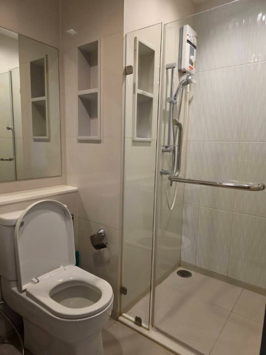 รูป ไลฟ์ อโศก พระราม 9 Studio ชั้น 29 ตึก A ขนาด 26 ตร.ม. เช่า 17,000 บาท/เดือน Ready to move in - รูปที่ 3/7