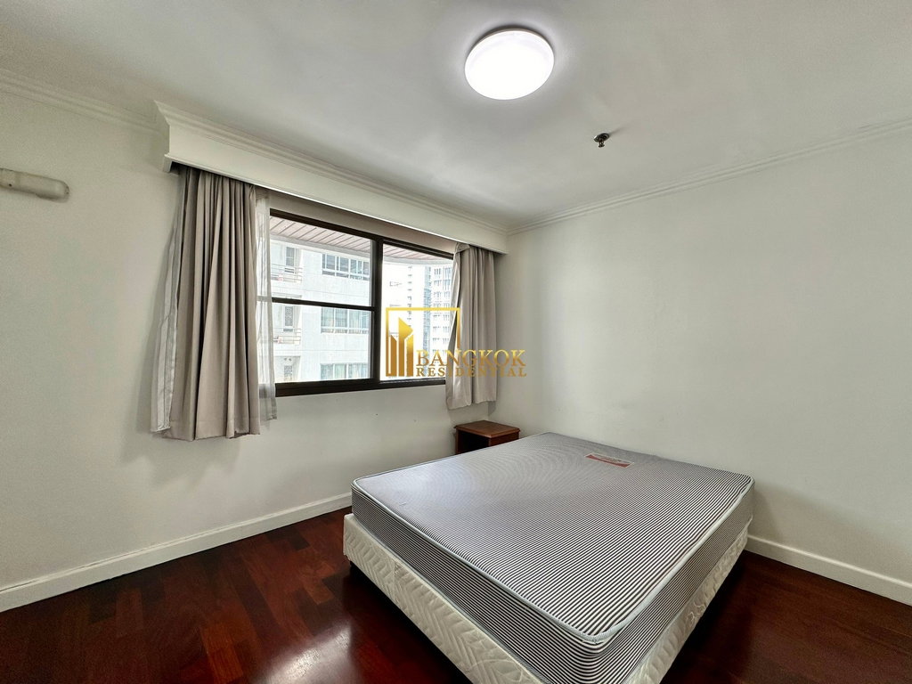รูป Le Raffine 24 | Exquisite 4 Bedroom Duplex Condo in Phrom Phong - BR18619CD - รูปที่ 26/55