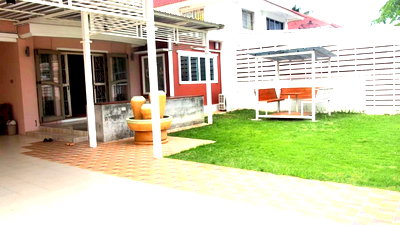 บ้านเดี่ยวให้เช่า : 🏡 บ้านเช่า ศุภาลัยบุรี คลองสี่ (ใกล้ ร.ร.สวนกุหลาบ) 4 ห้องนอน 3 ห้องน้ำ พร้อมอยู่ เฟอร์นิเจอร์ครบ หิ้วกระเป๋าเข้าอยู่ได้เลย 