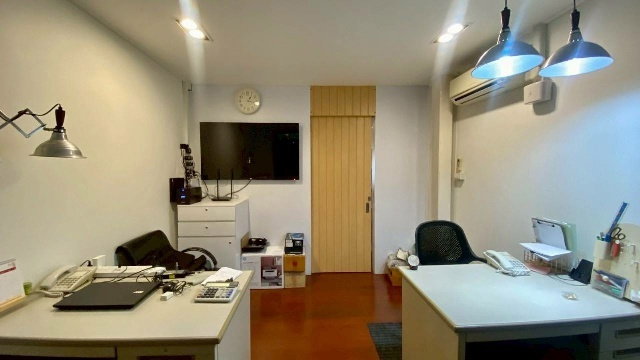 รูป ทำเลเยาวราช 29 ตร.ว. 242 ตร.ม. อาคารพาณิชย์ 2.5 ชั้น MRTวัดมังกร750ม. MRTสามยอด650ม. และถนนทรงวาด 2นอน 2น้ำ - รูปที่ 4/8