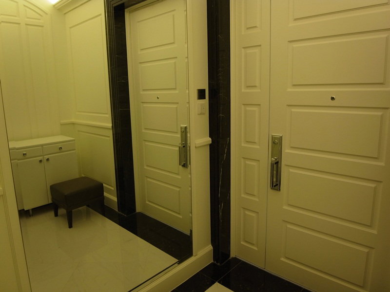 picture Royce Private Residence 3Bedroom For Rent - 8/24