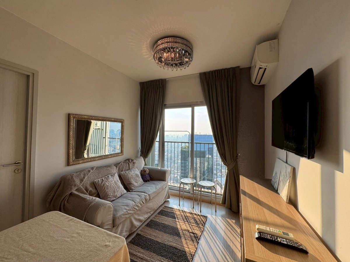 รูป 🏢 For Rent: Noble Revolve Ratchada 2 - รูปที่ 9/16