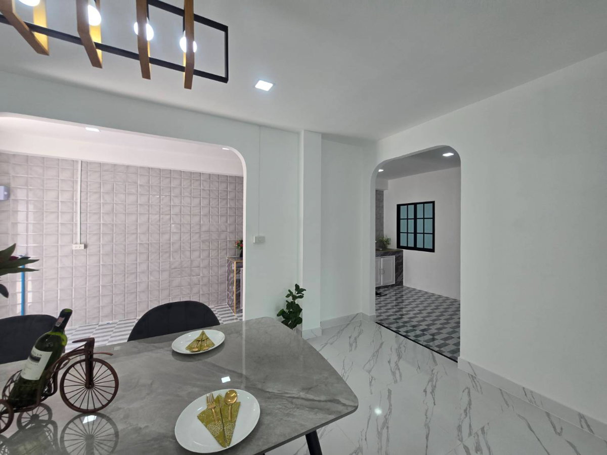 รูป บ้านเดี่ยวหลังมุมใน ตกแต่งรีโนเวทใหม่ หมู่บ้านเอกกวิน ถนนเลียบคลองสอง4 ทำเลดี ฟังก์ชั่นบ้านดีมาก - รูปที่ 21/43