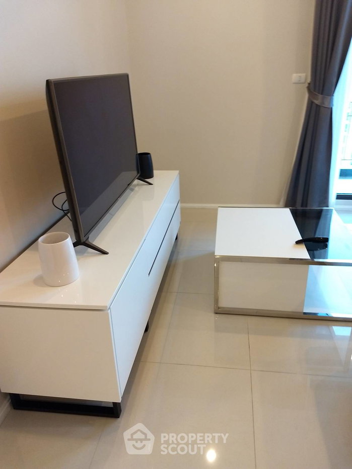 picture 2-BR Condo at Villa Asoke near MRT Phetchaburi (ID 513077) - 3/12