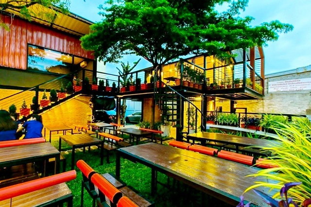 รูป บ้าน2ชั้น 106ตร.วา. 320ตร.ม.ขนาดใหญ่ ฟังก์ชันครบ 10 นอน 3 น้ำ ลาดปลาเค้า อมรพันธ์9 ใกล้ BTS เสนานิคม 2.6กม. เสนานิคม1 - รูปที่ 2/8