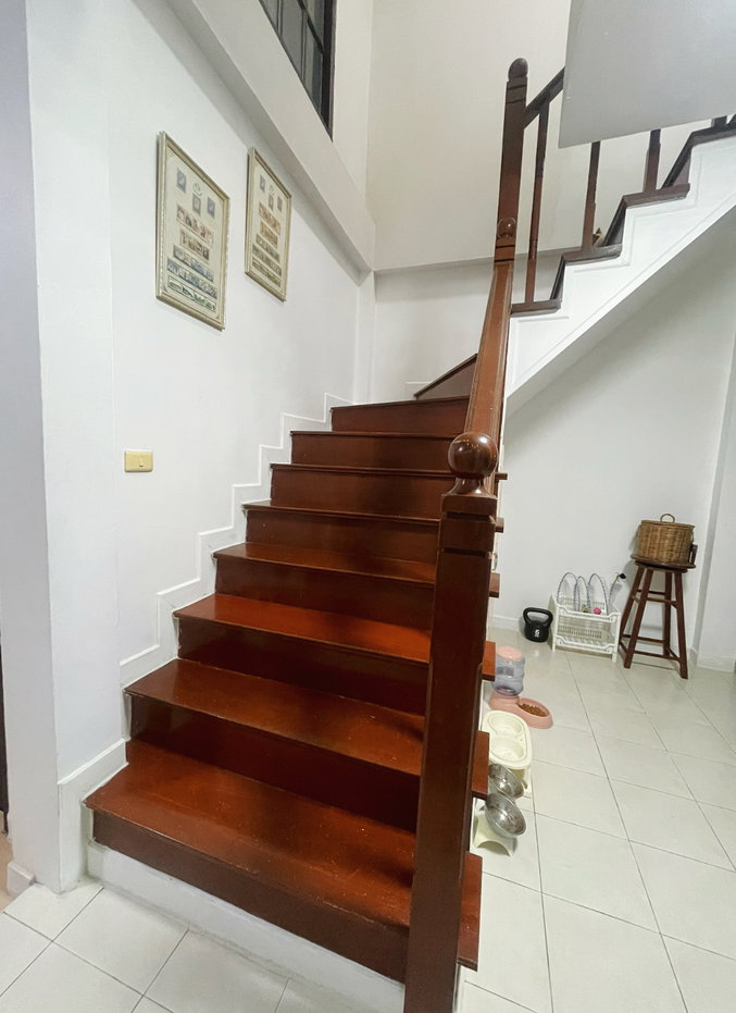 picture Home midium size for rents with in 15K - 4/5
