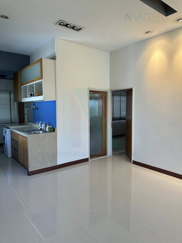 รูป ให้เช่าคอนโด การ์เด้น คอร์ท อาคาร D ชั้น 7 2 ห้องนอน ขนาด 95 ตรม ใกล้ สวนเฉลิมพระเกียรติ - รูปที่ 7/8