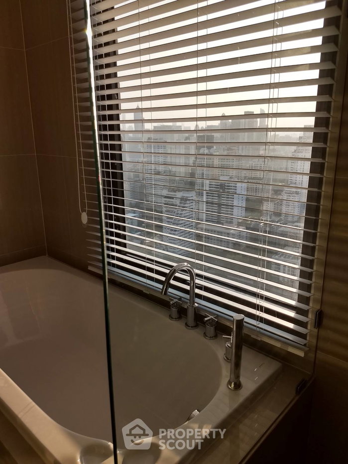 picture 2-BR Condo at Villa Asoke near MRT Phetchaburi (ID 513077) - 9/12