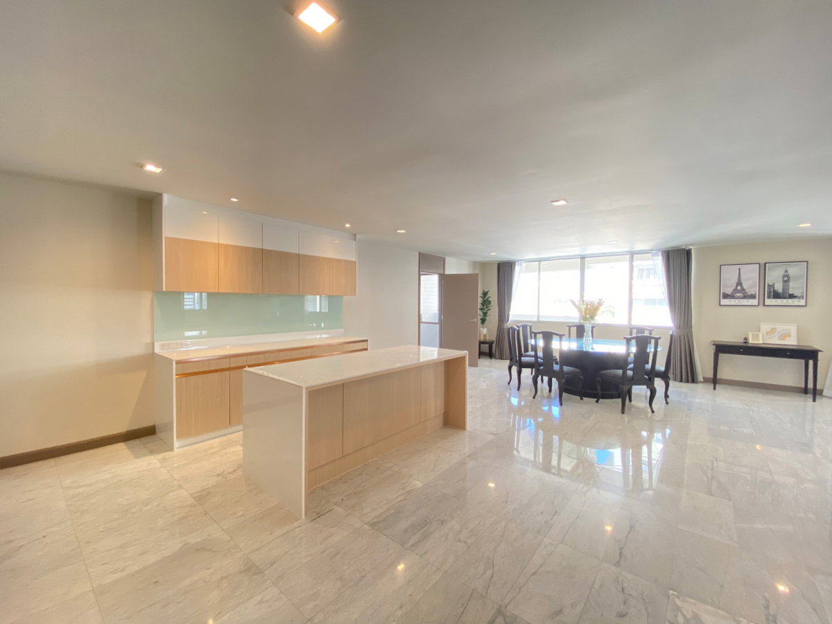 รูป For rent D.S. Tower Tower 1 ขนาด 257.56 sq.m. 3 bedroom ตกแต่งครบพร้อมเครื่องใช้ไฟฟ้า @100,000 Baht - รูปที่ 3/20