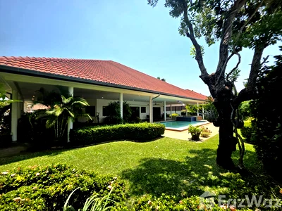 Houses for rent : 4 Bedroom Villa for rent at Sunset Village 2 1099872