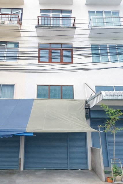 รูป อาคาร 4 ชั้น 3 นอนใกล้รพ.สมิติเวช สุขุมวิท 600 ม. ใกล้BTS ทองหล่อ 1.5 กม. สุขุมวิท45-53 มาร์เก็ตเพลส ทองหล่อ 700ม. 250 ตร.ม. 16 ตร.ว. - รูปที่ 4/8