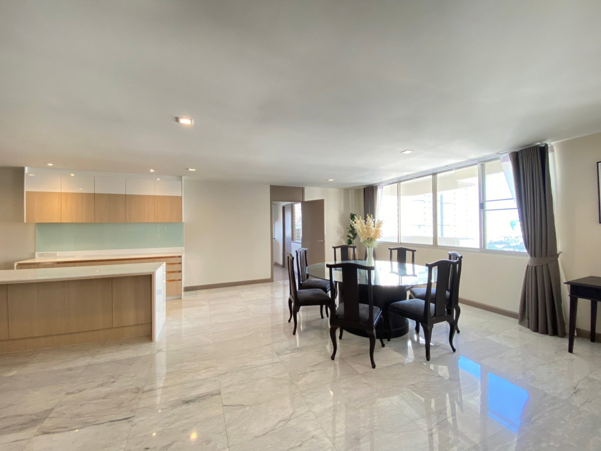 รูป For rent D.S. Tower Tower 1 ขนาด 257.56 sq.m. 3 bedroom ตกแต่งครบพร้อมเครื่องใช้ไฟฟ้า @100,000 Baht - รูปที่ 15/20