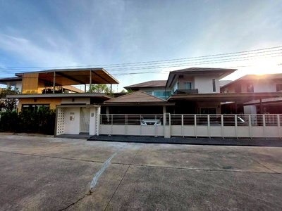 บ้านเดี่ยว กรุงเทพกรีฑา : ขาย เช่าบ้านเดี่ยวหรู 2 ชั้น เนอวาน่า ไอคอน วงแหวนพระราม 9 พร้อมสนามพัตกอล์ฟ สไตล์คอร์ทยาร์ด ใกล้แฟชั่นไอส์แลนด์ ทับช้าง สะพานสูง