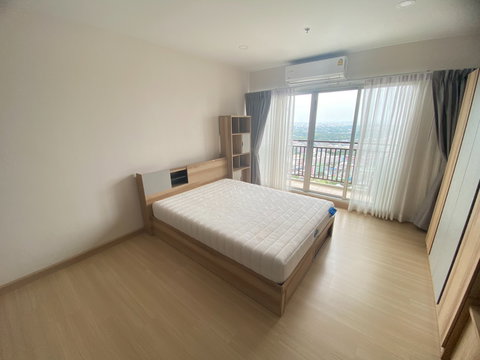 พร้อมอยู่*ให้เช่า 11,500 ( สตูดิโอ ) * รหัส PS281731 * ( ศุภาลัย เวอเรนด้า ภาษีเจริญ ) !! ใกล้สถานีรถไฟฟ้าภาษีเจริญ * โบ๊ท 088-398-3835