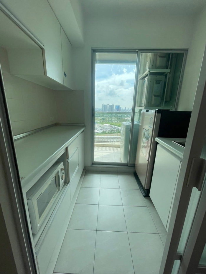 รูป ปล่อยเช่า Lumpini Place Rama 9 🏢✨ ชั้น 20 วิวสูง ใกล้ MRT พระราม 9 เดินทางสะดวก 🚇 - รูปที่ 2/8