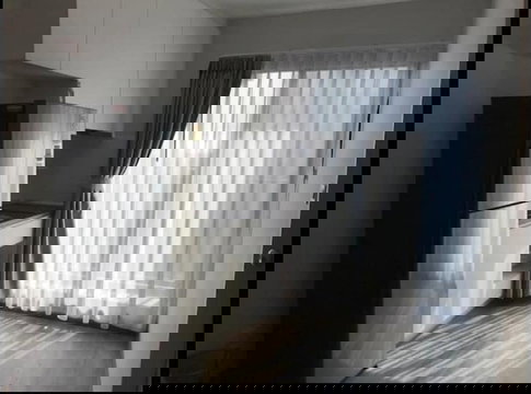 ริชพาร์ค แอท ทริปเปิ้ล สเตชั่น 1B1B ชั้น 9 ขนาด 27 ตร.ม. เช่า 12,500 บาท/เดือน Ready to move in