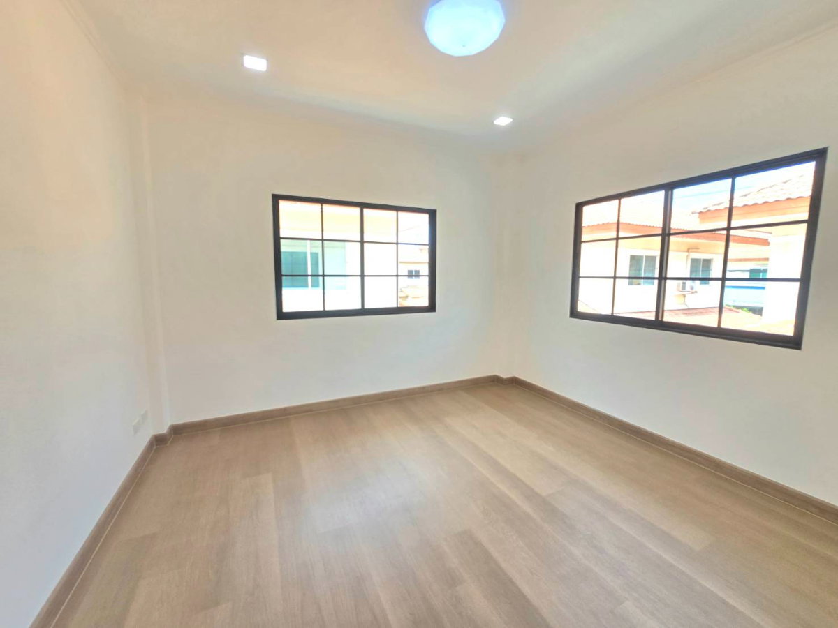 รูป บ้านเดี่ยวหลังมุมใน ตกแต่งรีโนเวทใหม่ หมู่บ้านเอกกวิน ถนนเลียบคลองสอง4 ทำเลดี ฟังก์ชั่นบ้านดีมาก - รูปที่ 38/43