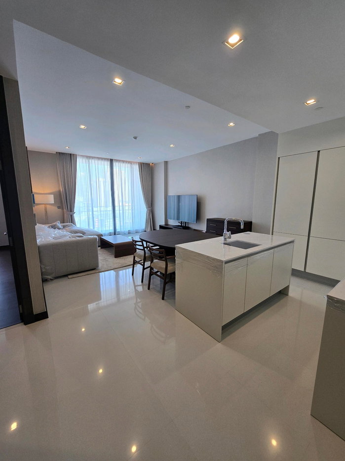picture 🔥Rare Item! Spacious Home-Like 2 Bedroom Plus in Prime Sukhumvit Ready to Move In - 7/20