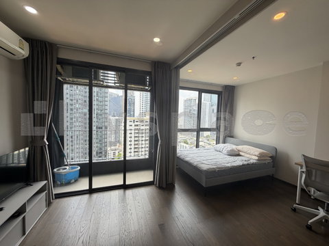 ▚ LI137ツ FOR SALE: Ideo Q Siam-Ratchathewi 1BR 29.5sqm. 5.5M ✨ Owner Occupied, Price Negotiable! 🏙️