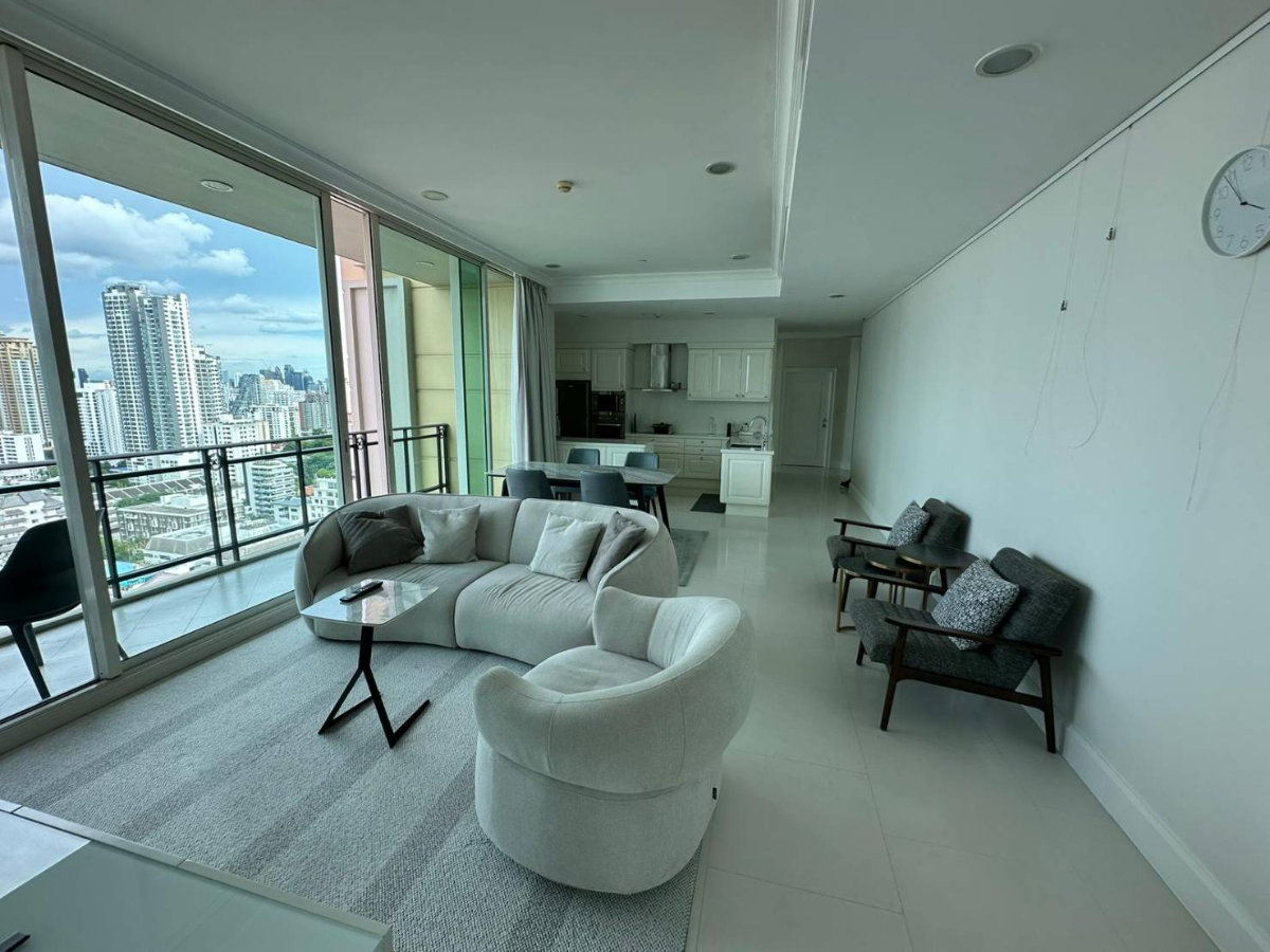 picture Royce Private Residence 2Bedroom For Rent - 19/43