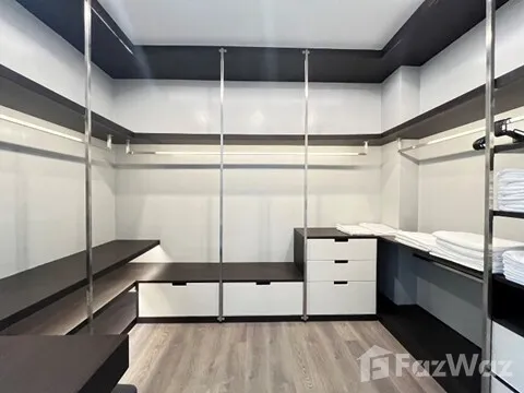 picture Spacious 4-Bedroom Home in a Private Gated Community 6177953 - 11/15