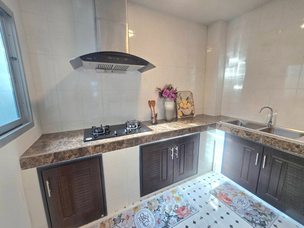 รูป ทาวน์โฮม 2 ชั้น หมู่บ้านราชพฤกษ์ สุวรรณภูมิ–ลาดกระบัง เฟส 2 ซอยฉลองกรุง 61 ใกล้สนามบินสุวรรณภูมิ รีโนเวทใหม่ มีเฟอร์นิเจอร์ - รูปที่ 20/36