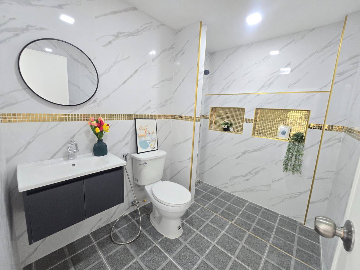 รูป บ้านเดี่ยวหลังมุมใน ตกแต่งรีโนเวทใหม่ หมู่บ้านเอกกวิน ถนนเลียบคลองสอง4 ทำเลดี ฟังก์ชั่นบ้านดีมาก - รูปที่ 29/43