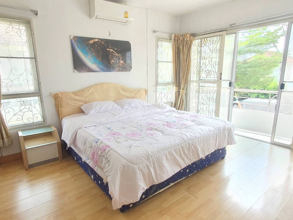 รูป 🏡 บ้านเช่า ศุภาลัยบุรี คลองสี่ (ใกล้ ร.ร.สวนกุหลาบ) 4 ห้องนอน 3 ห้องน้ำ พร้อมอยู่ เฟอร์นิเจอร์ครบ หิ้วกระเป๋าเข้าอยู่ได้เลย  - รูปที่ 7/17