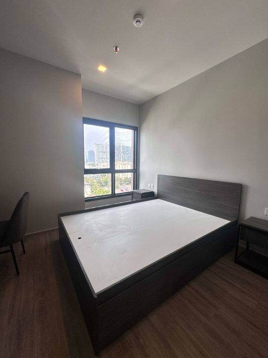 รูป ให้เช่าคอนโด Metris District Ladprao (Pet Friendly) 2 bed ตกแต่งครบพร้อมเข้าอยู่ ใกล้สถานี interchange MRT พหลโยธิน และ BTS ลาดพร้าว-RC002524 - รูปที่ 3/9