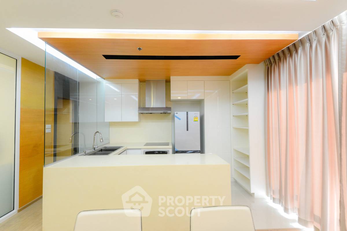 picture 2-BR Condo at Lumpini Park View near MRT Lumphini (ID 514577) - 4/11