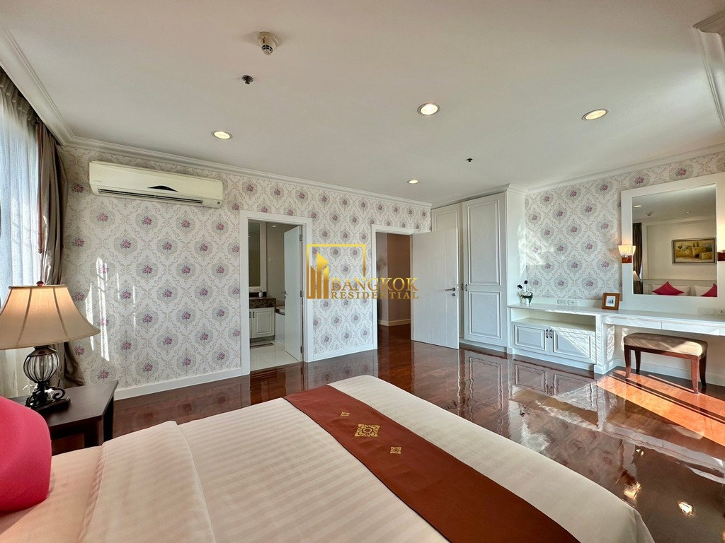 รูป Gorgeous 4 Bed Duplex Serviced Apartment in Phrom Phong - BR7102SA - รูปที่ 35/67