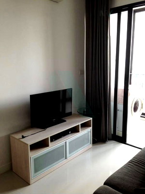 Condos for rent : For Rent Condo IDEO RATCHADA - HUAYKWANG Building 1, Floor 18,1 bed room, Room size 35 sqm