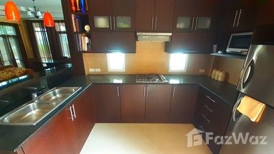 picture 2 Bedroom House for sale at Emerald Hill  1669926 - 7/79