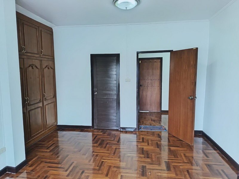 รูป ขาย บ้านเดี่ยวห้องมุม หมู่บ้านปรีชา 2 ชั้น ขนาดเนื้อที่ดิน 90 ตารางวา - รูปที่ 8/17