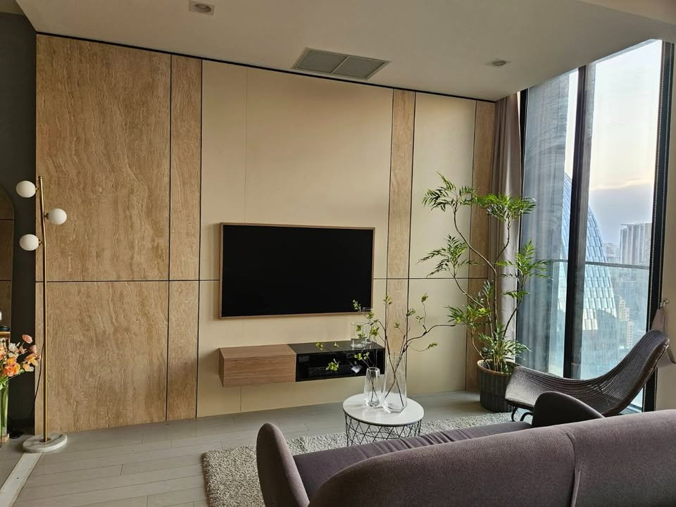 รูป ✨ ด่วน ให้เช่า🔥 For rent Noble Ploenchit  เฟอร์นิเจอร์และเครื่องใช้ไฟฟ้าครบ พร้อมเข้าอยู่ ใกล้ BTS เพลินจิต-RW007874 - รูปที่ 6/11