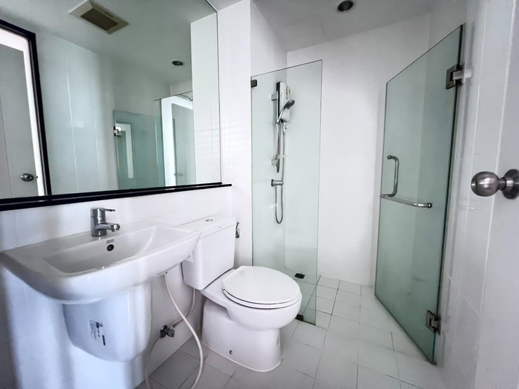 รูป 💖💖ขายห้องเปล่า The Tree Interchange (2 Bed 63 ตร.ม/4.9 ล้าน) ติดห้างเกตเวย์บางซื่อ ใกล้รถไฟฟ้า MRT/ สอบถามได้นะคะ Line ID = atfirm2010 💖💖 - รูปที่ 21/26