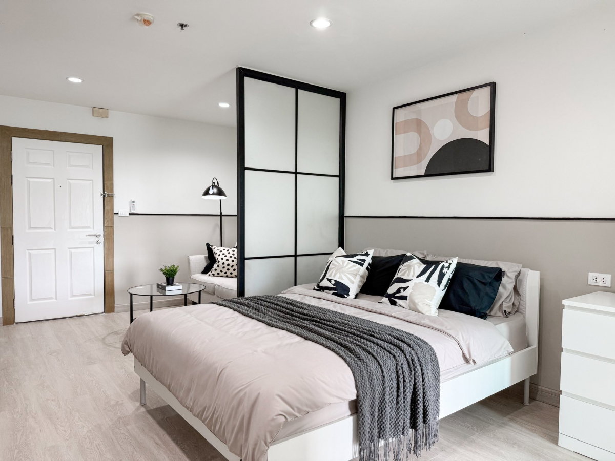 For Sale ‼️ Cozy newly renovated condo at The View Suanluang with Suan Luang garden view 🌿✨ - image 6