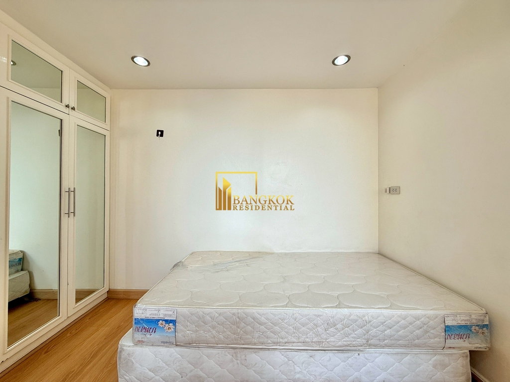 picture Tai Ping Tower | Affordable 3 Bedroom Condo in Ekkamai - BR4448CD  - 16/28