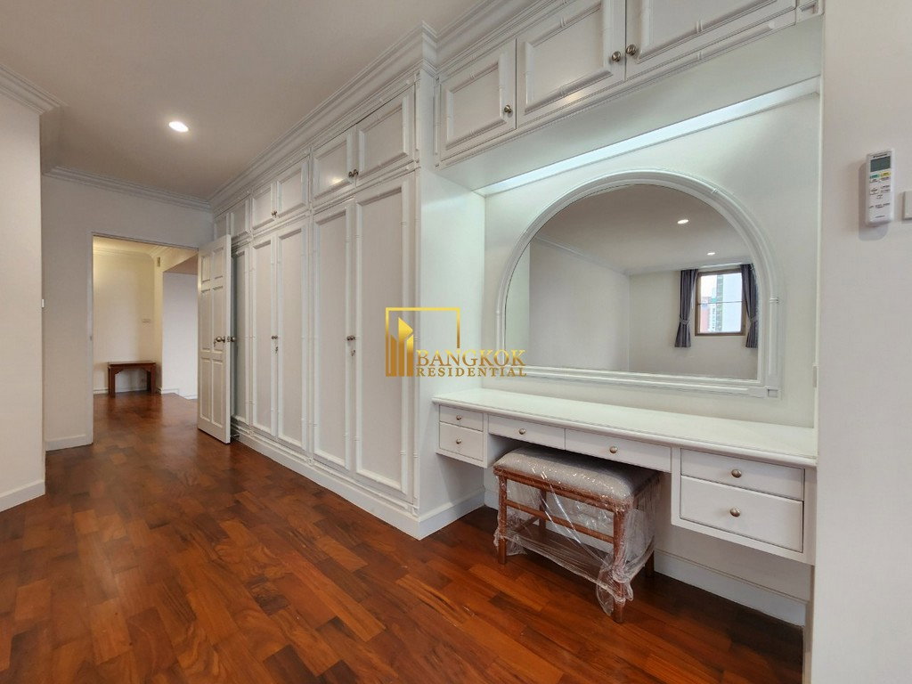 รูป Renovated 3 Bedroom Luxury Apartment For Rent in Asoke - BR20929AP - รูปที่ 23/48