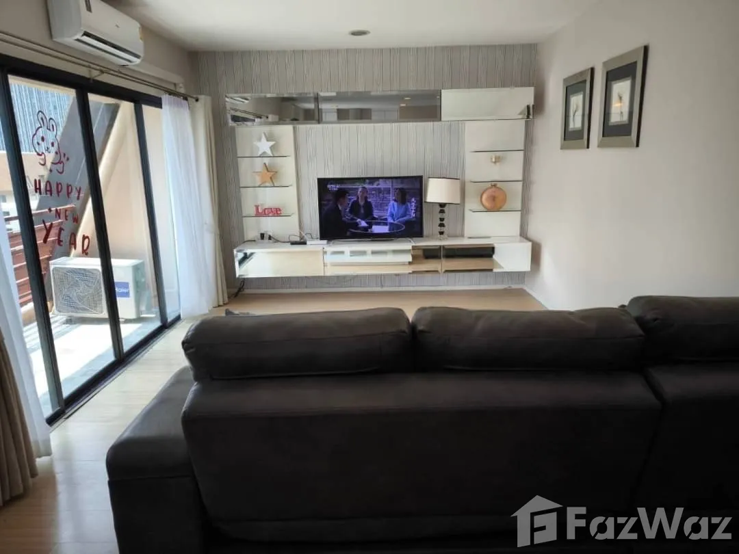 picture 1 bedroom condo for sale 1918200 - 3/17