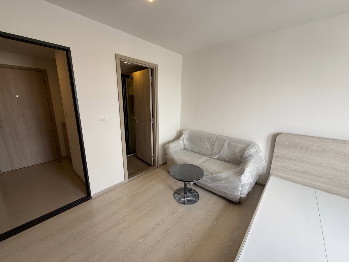 รูป 🔥 ห้องสุดท้าย 1.75 ลบ.* ✈️ dcondo Air ลาดกระบัง | ถ่ายจากห้องจริง พร้อมอยู่ทันที 📞 เซลแสนสิริ ปุ้ย 099-449-2665 - รูปที่ 4/15