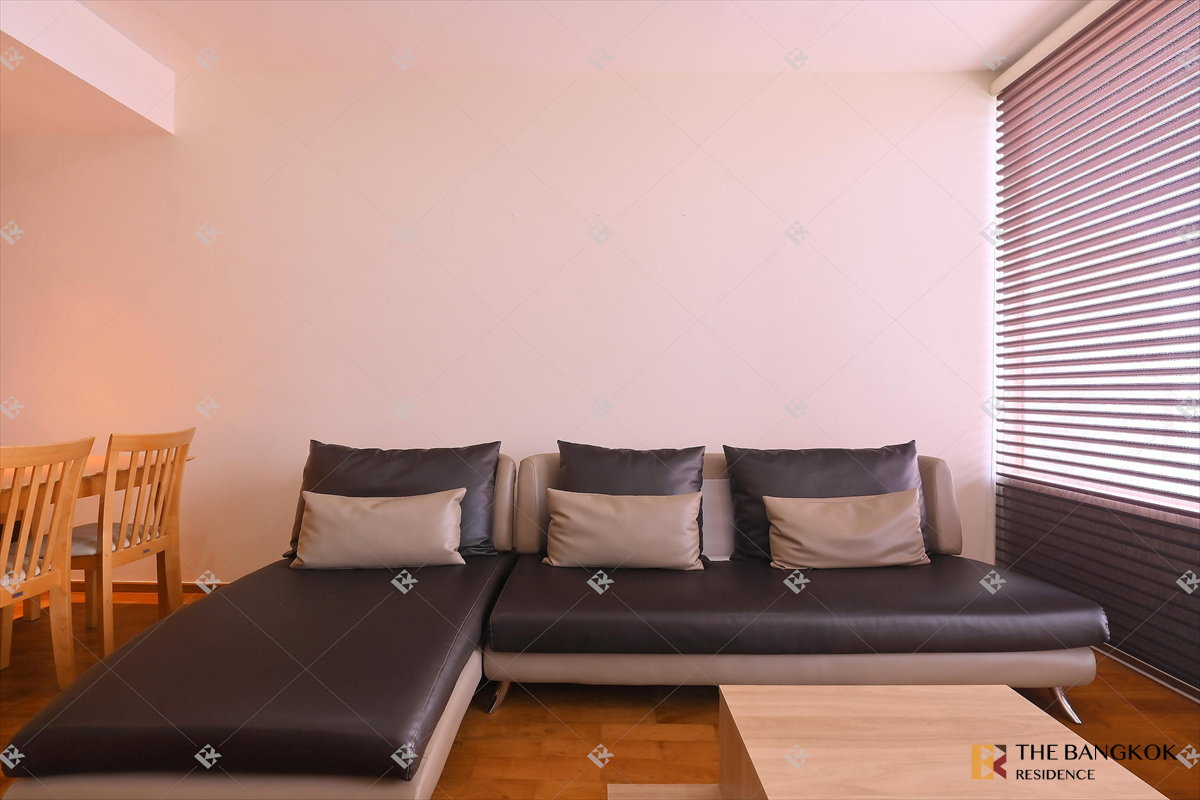 รูป เช่าคอนโด 🌟 Siri Residence ใกล้ BTS พร้อมพงษ์ 🌃 60.14ตรม 1นอน 35k ยูนิตสวยชั้นสูง - รูปที่ 3/10