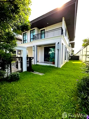 เช่าทาวน์โฮม ม.นานาชาติแสตมฟอร์ด : ทาวน์เฮ้าส์ให้เช่า 4 ห้องนอน ในโครงการ Setthasiri Pattanakarn 6173340