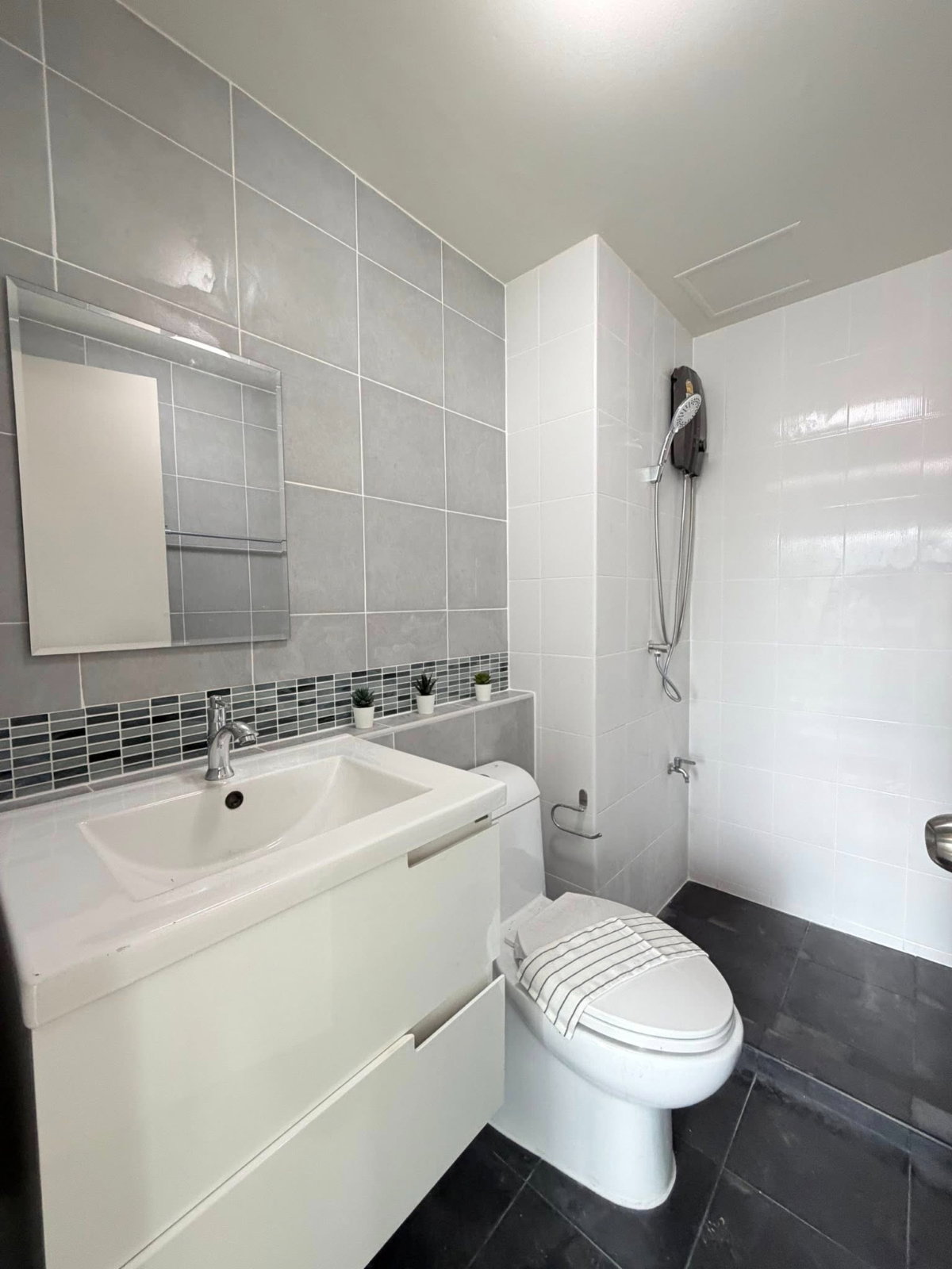 For Sale ‼️ D Condo Kathu | Newly renovated minimal-style unit, only 2.09 MB ‼️ - image 6