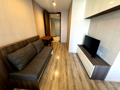 คอนโดให้เช่า : CD262/ปล่อยเช่า Ideo Mobi Asoke ห้องชั้นสูง วิวเมืองพาโนรามา 0 เมตรจาก MRT เพชรบุรี