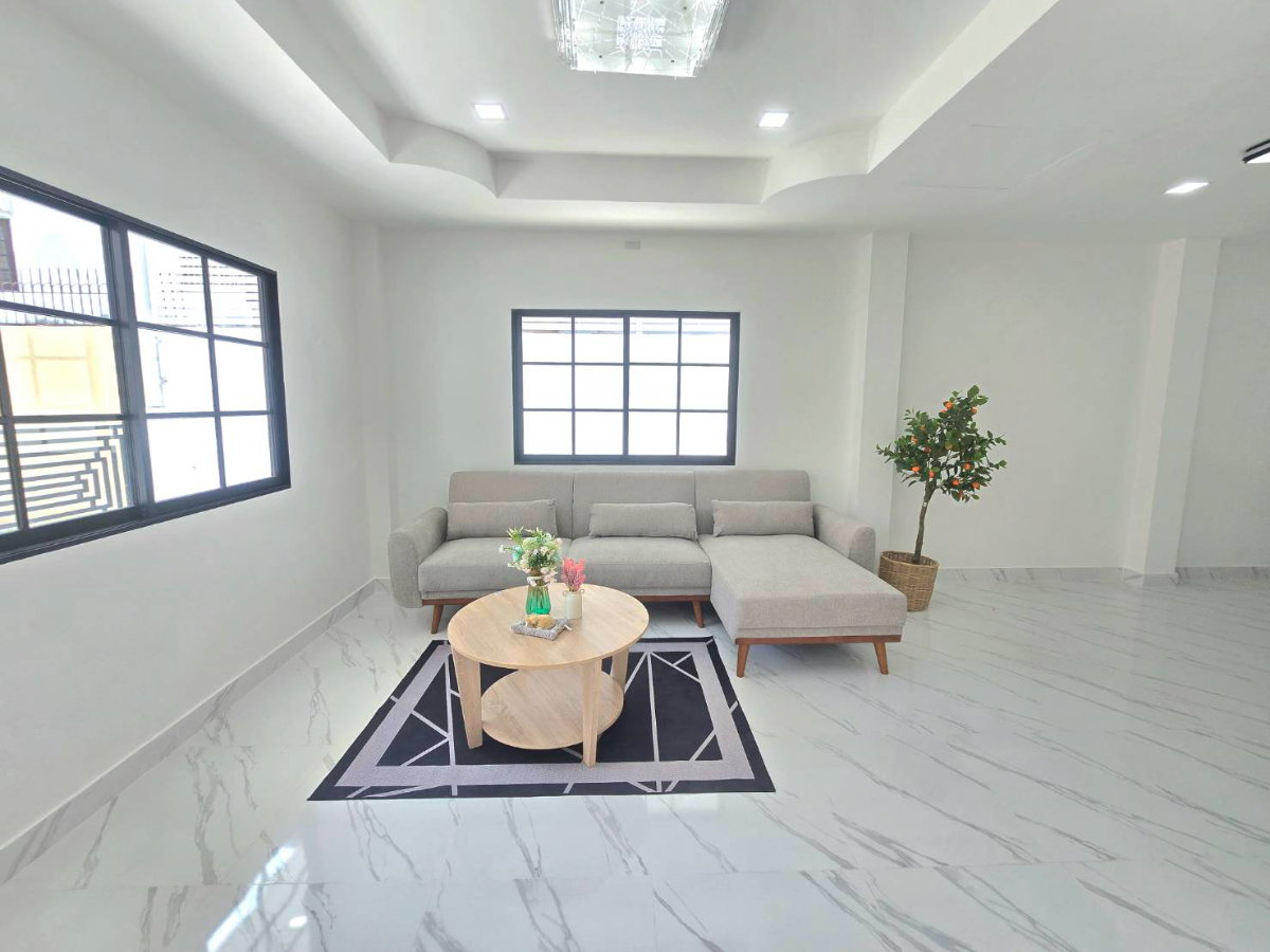 รูป บ้านเดี่ยวหลังมุมใน ตกแต่งรีโนเวทใหม่ หมู่บ้านเอกกวิน ถนนเลียบคลองสอง4 ทำเลดี ฟังก์ชั่นบ้านดีมาก - รูปที่ 14/43